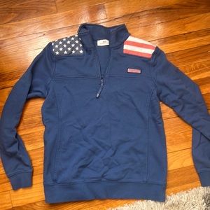 Women’s vineyard vines sweatshirt